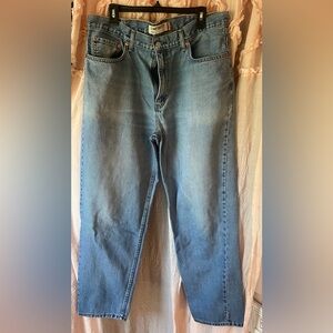 Vintage Levi's 560 Comfort Fit Light Wash Jeans 38X34